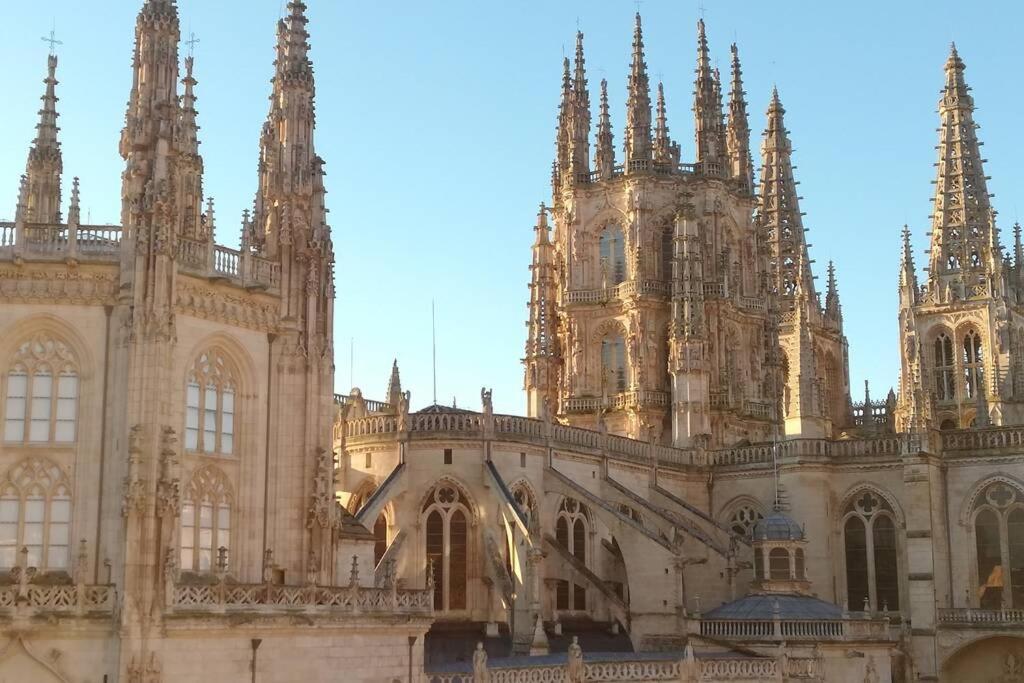 Una Mirada A La Catedral-Apartamentos Burgos Catedral Exterior foto