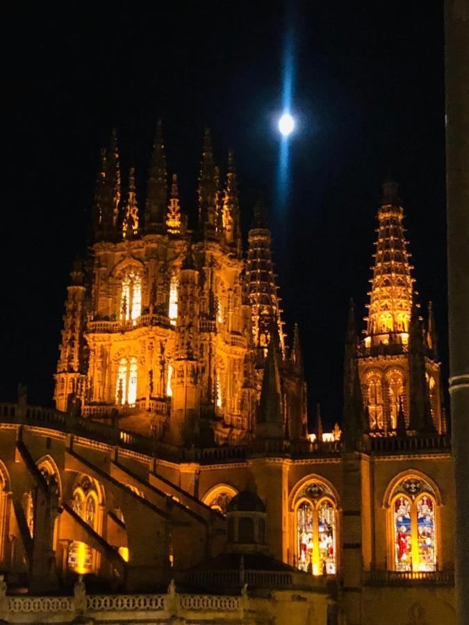 Una Mirada A La Catedral-Apartamentos Burgos Catedral Exterior foto